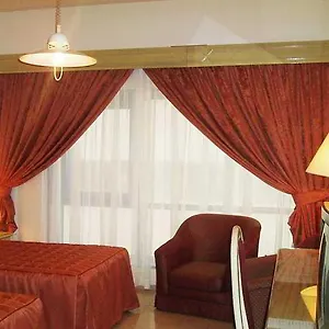 3* Hotel Vendome Plaza
